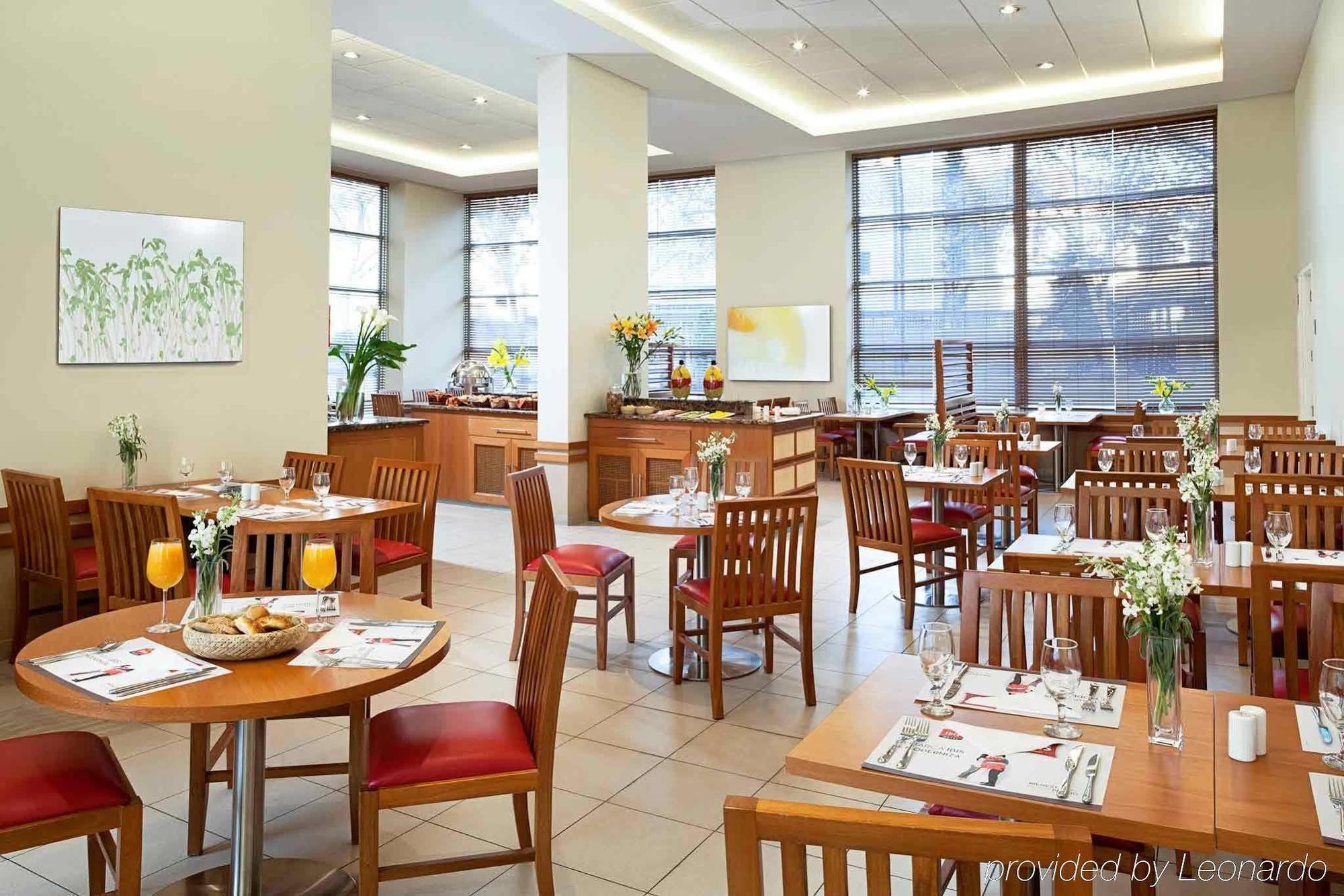Ibis Santiago Providencia Otel Restoran fotoğraf