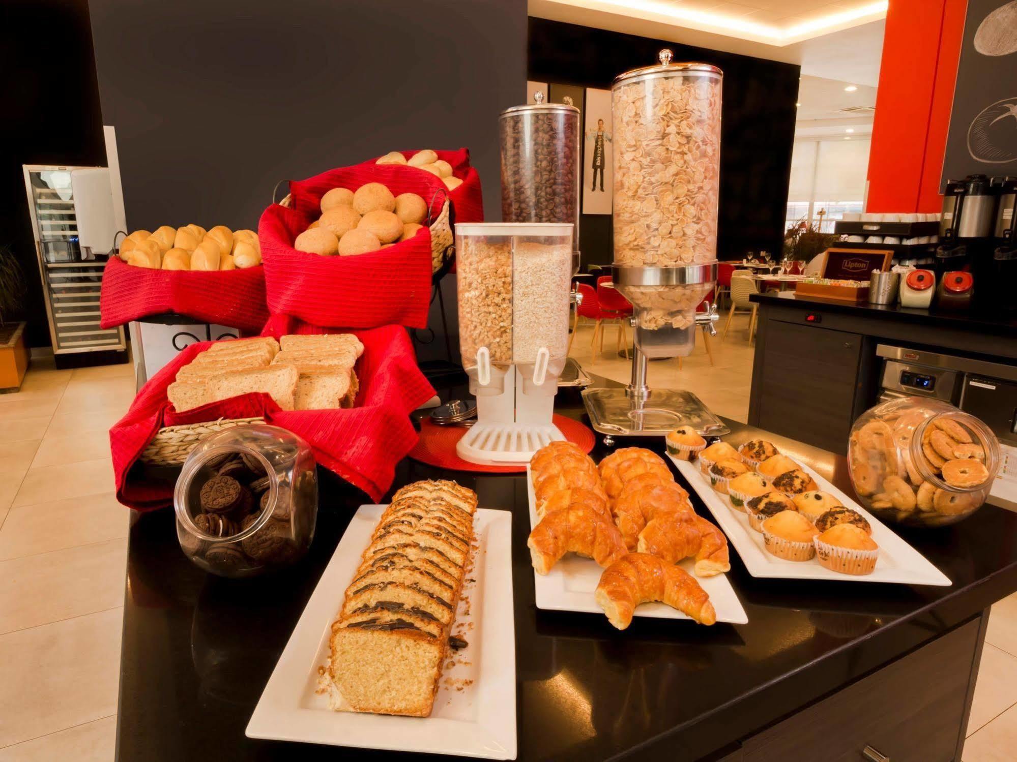 Ibis Santiago Providencia Otel Dış mekan fotoğraf